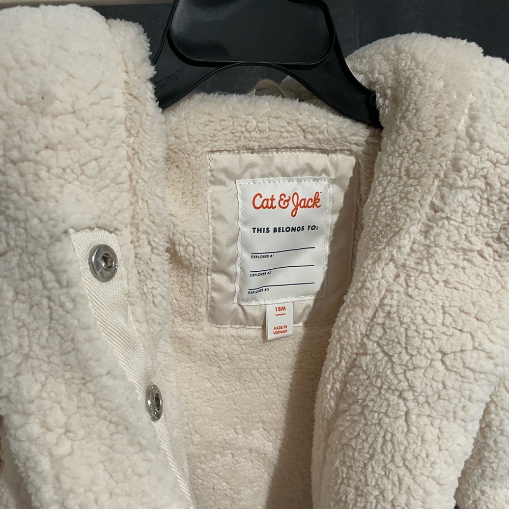 Cat & Jack Cream Puffer Jacket Cozy Winter Essential
